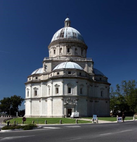 Santa Maria della Consolazione in Todi, by Cola da Caprarola (influenced by Bramante)